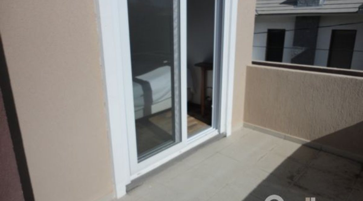 Casa em Condomínio à venda com 209m², 4 dormitórios, 2 suítes, 3 vagas, no bairro Hipica em PORTO ALEGRE