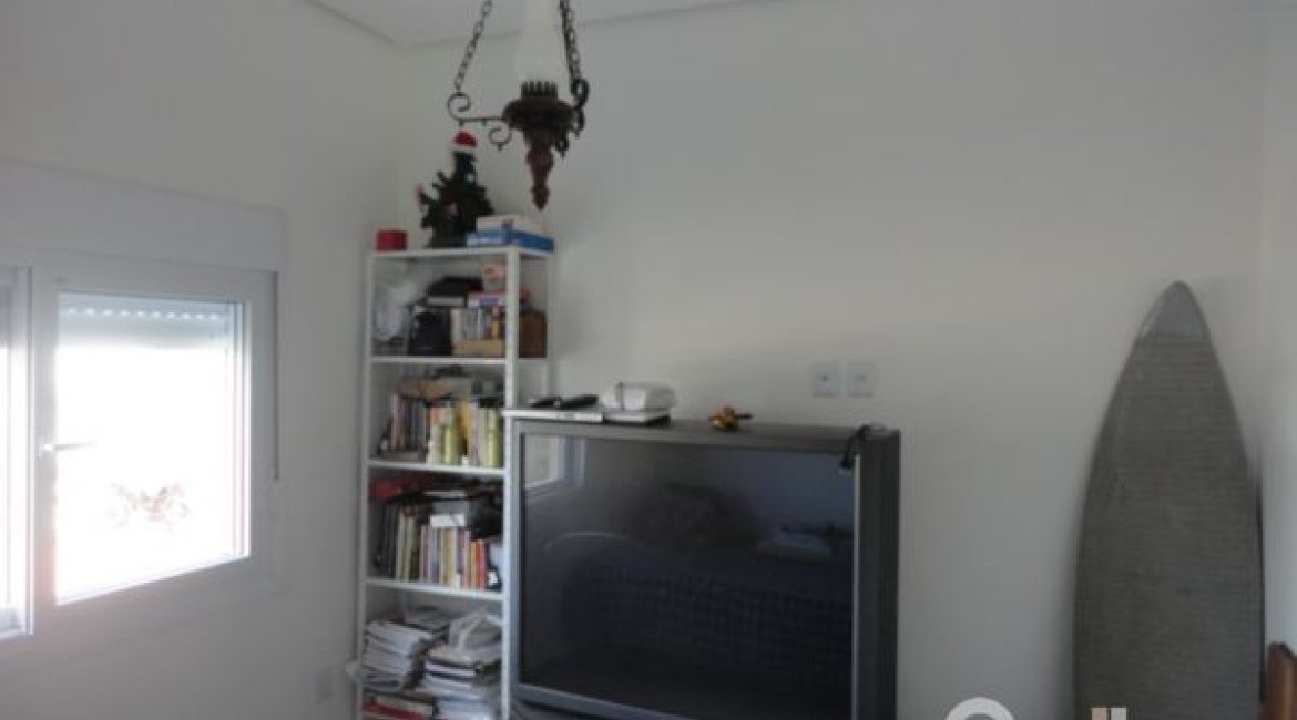 Casa em Condomínio à venda com 209m², 4 dormitórios, 2 suítes, 3 vagas, no bairro Hipica em PORTO ALEGRE