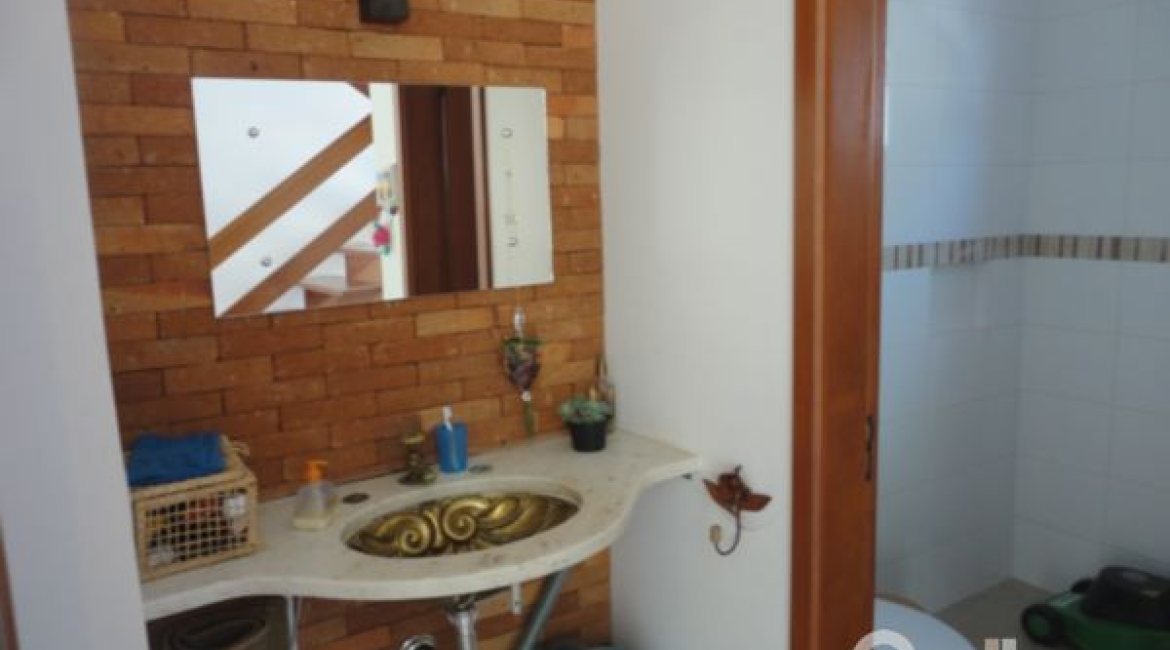 Casa em Condomínio à venda com 209m², 4 dormitórios, 2 suítes, 3 vagas, no bairro Hipica em PORTO ALEGRE