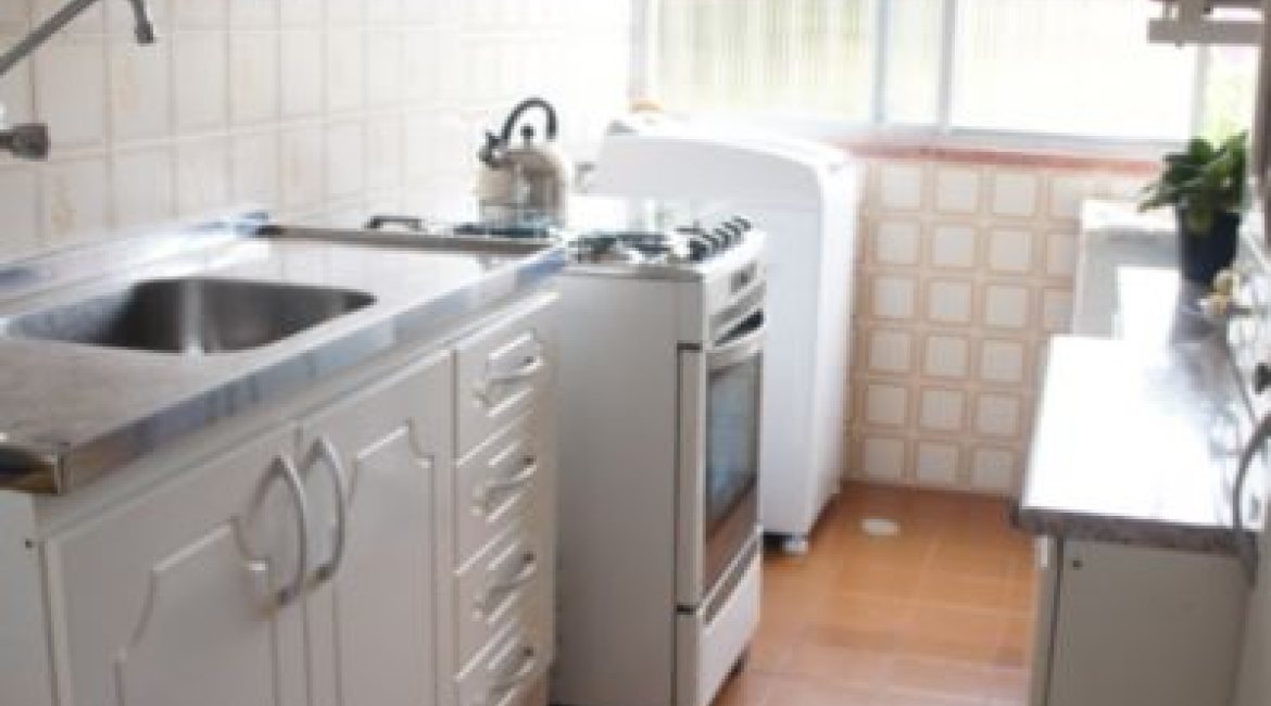 Apartamento à venda com 82m², 2 dormitórios, 1 vaga, no bairro Cristal em Porto Alegre