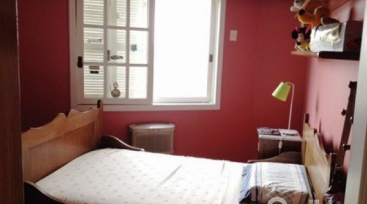 Casa em Condomínio à venda com 270m², 3 dormitórios, 1 suíte, 2 vagas, no bairro Tristeza em Porto Alegre