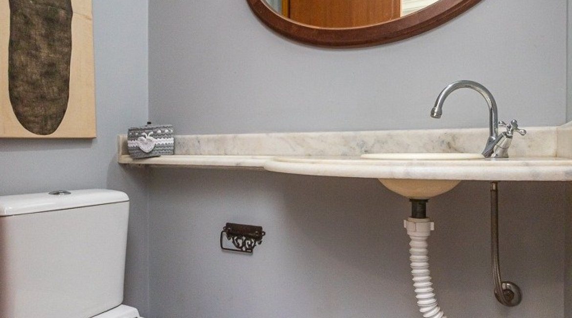 Casa em Condomínio à venda com 174m², 3 dormitórios, 1 suíte, 3 vagas, no bairro Tristeza em Porto Alegre