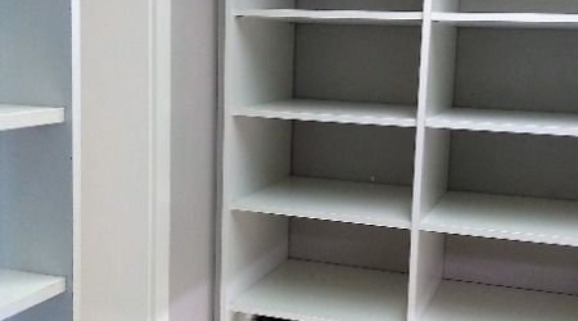 Casa em Condomínio à venda com 384m², 3 dormitórios, 1 suíte, 4 vagas, no bairro Cristal em PORTO ALEGRE