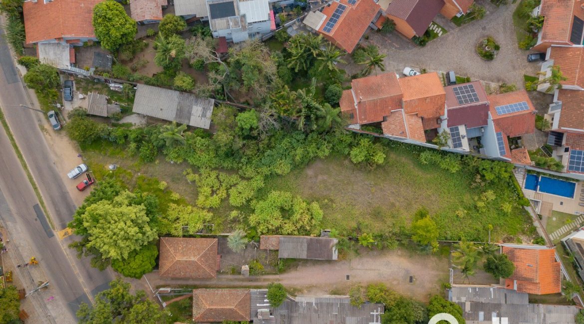 Terreno à venda, no bairro Ipanema em Porto Alegre