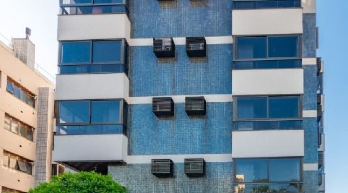 Cobertura à venda com 228m², 4 dormitórios, 2 suítes, 2 vagas, no bairro Tristeza em PORTO ALEGRE