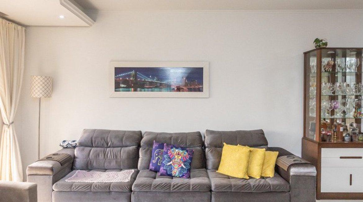 Apartamento à venda com 267m², 3 dormitórios, 1 suíte, 4 vagas, no bairro Sétimo Céu em Porto Alegre