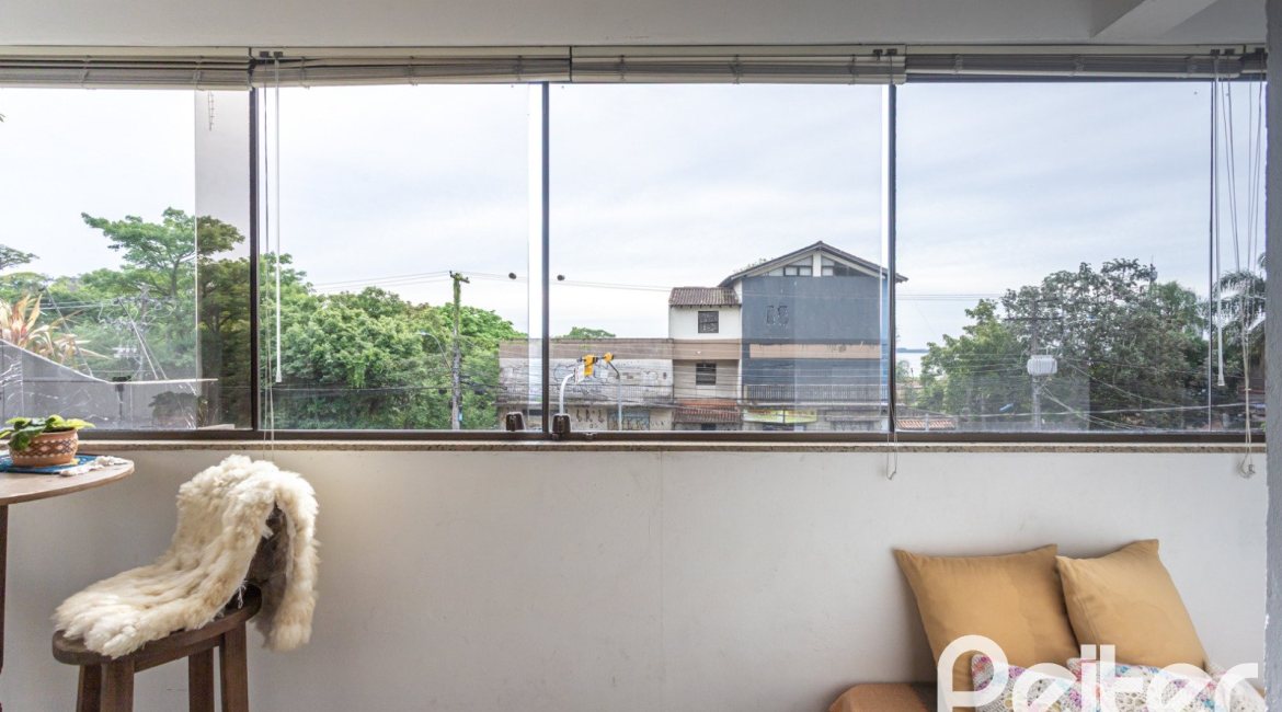 Apartamento à venda com 267m², 3 dormitórios, 1 suíte, 4 vagas, no bairro Sétimo Céu em Porto Alegre