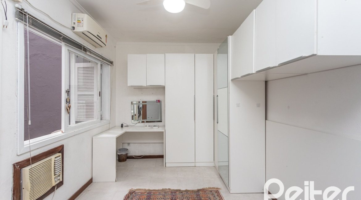 Apartamento à venda com 267m², 3 dormitórios, 1 suíte, 4 vagas, no bairro Sétimo Céu em Porto Alegre