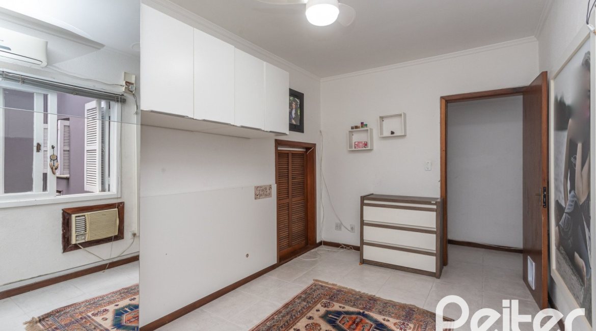 Apartamento à venda com 267m², 3 dormitórios, 1 suíte, 4 vagas, no bairro Sétimo Céu em Porto Alegre