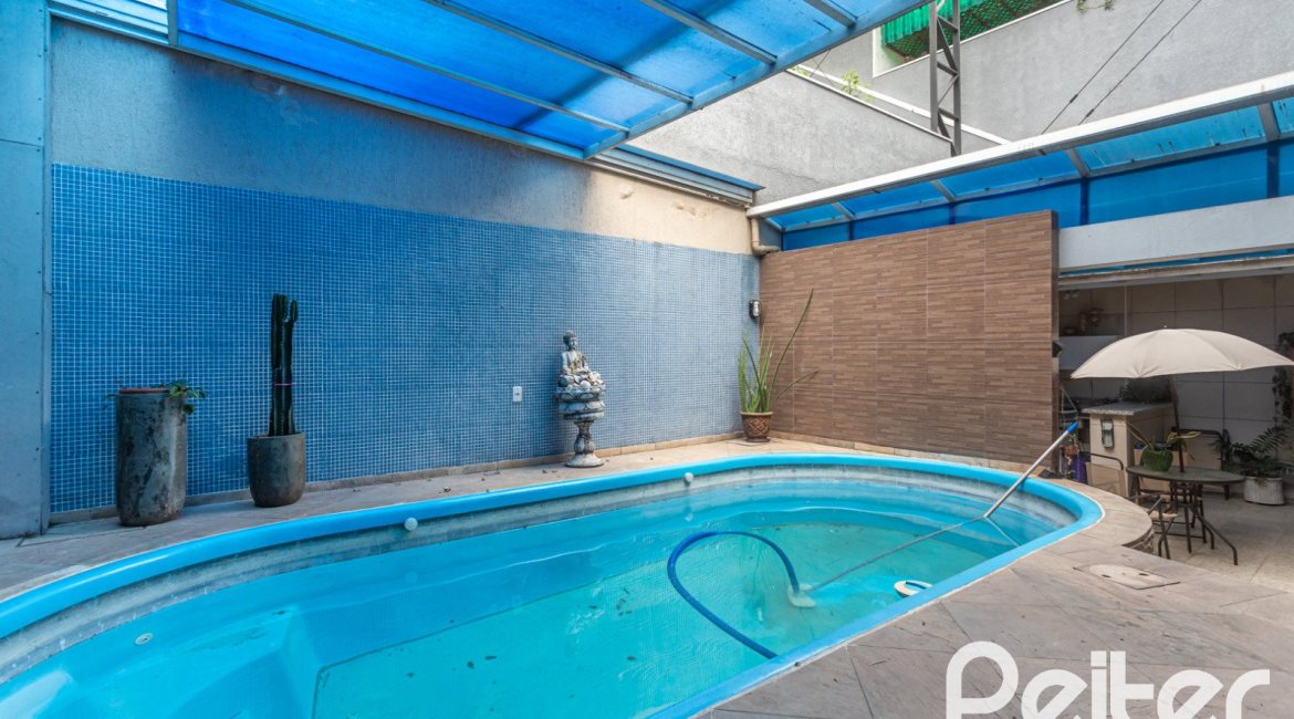 Apartamento à venda com 267m², 3 dormitórios, 1 suíte, 4 vagas, no bairro Sétimo Céu em Porto Alegre