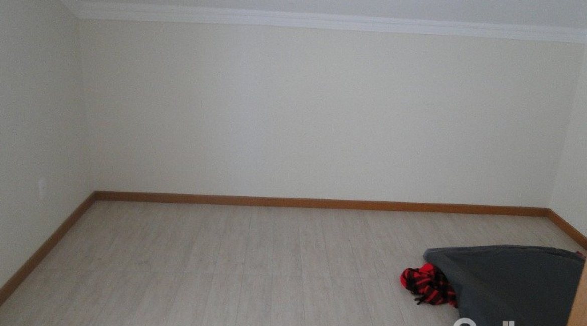 Casa em Condomínio à venda com 288m², 4 dormitórios, 2 suítes, 2 vagas, no bairro Knorr em Porto Alegre