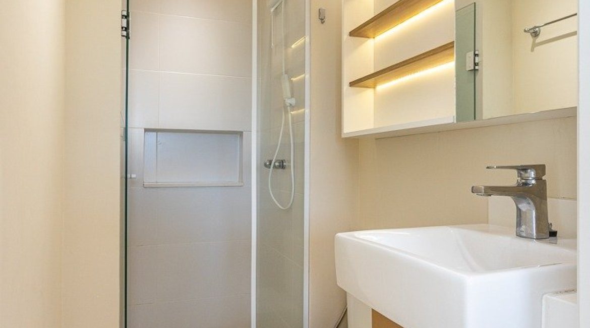 Cobertura à venda com 153m², 3 dormitórios, 1 suíte, 1 vaga, no bairro Tristeza em PORTO ALEGRE