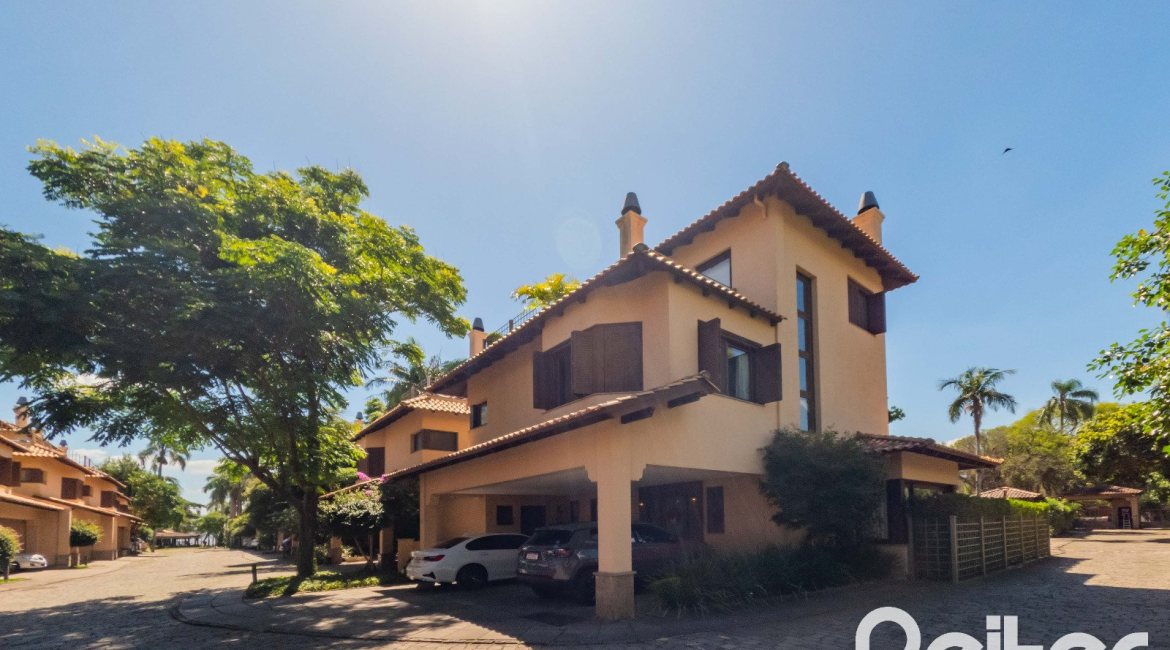 Casa em Condomínio à venda com 339m², 3 dormitórios, 1 suíte, 3 vagas, no bairro Tristeza em PORTO ALEGRE