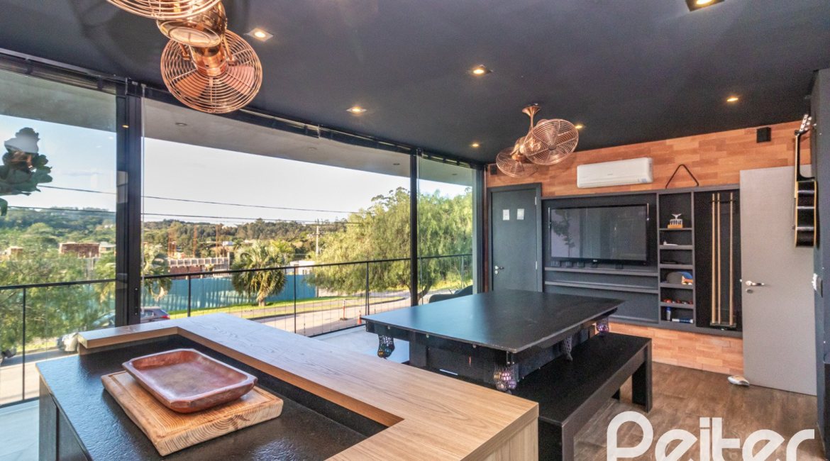 Casa em Condomínio à venda com 411m², 4 dormitórios, 4 suítes, 6 vagas, no bairro Alphaville em PORTO ALEGRE