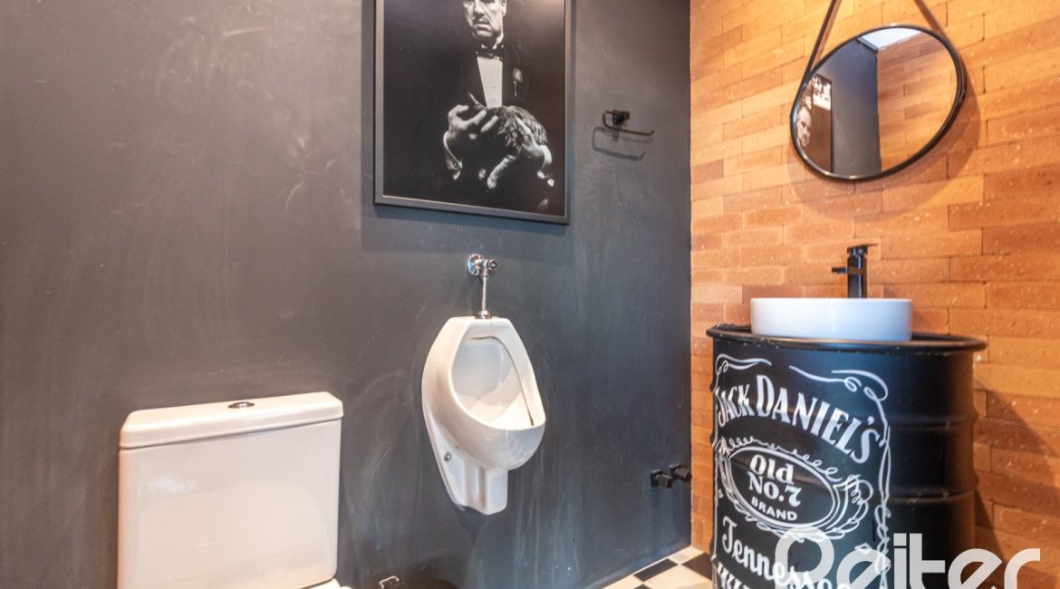 Casa em Condomínio à venda com 411m², 4 dormitórios, 4 suítes, 6 vagas, no bairro Alphaville em PORTO ALEGRE