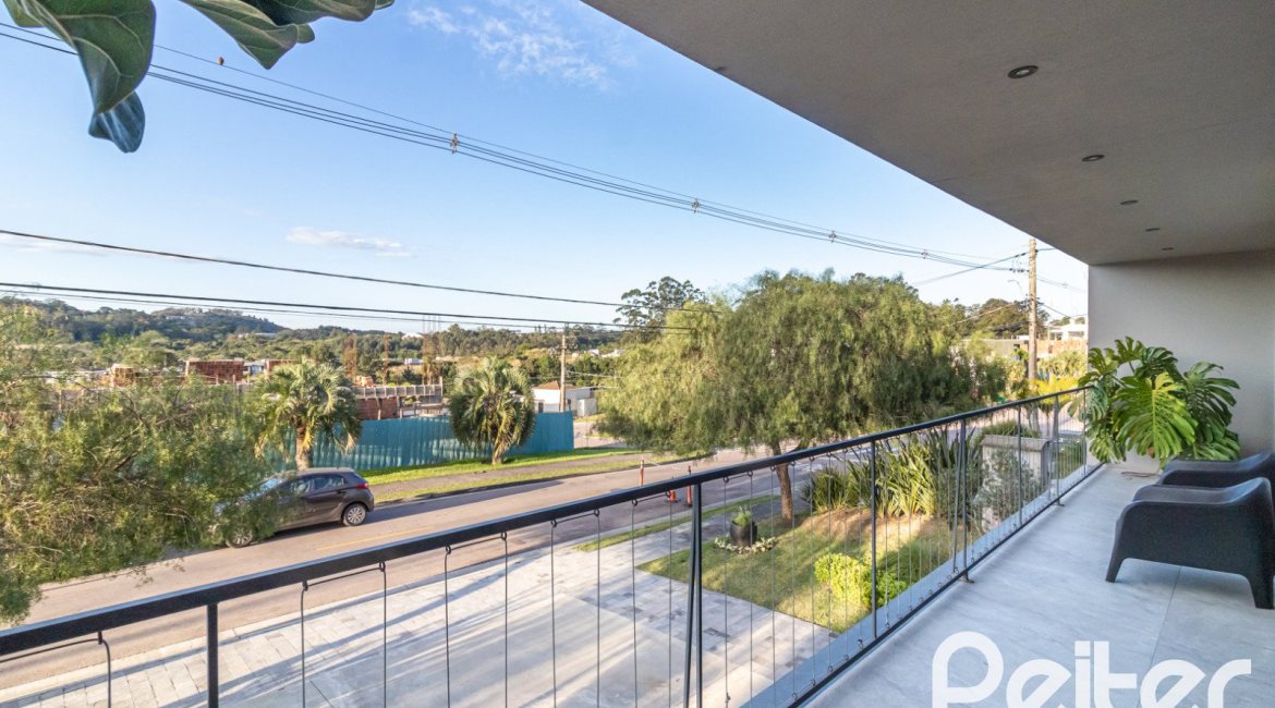 Casa em Condomínio à venda com 411m², 4 dormitórios, 4 suítes, 6 vagas, no bairro Alphaville em PORTO ALEGRE