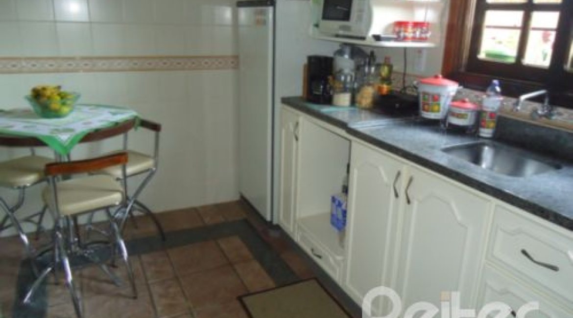 Casa em Condomínio à venda com 120m², 3 dormitórios, 1 vaga, no bairro Cavalhada em Porto Alegre