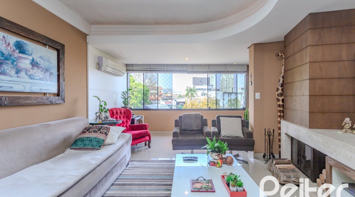 Cobertura à venda com 121m², 3 dormitórios, 1 suíte, 2 vagas, no bairro Vila Assunção em Porto Alegre