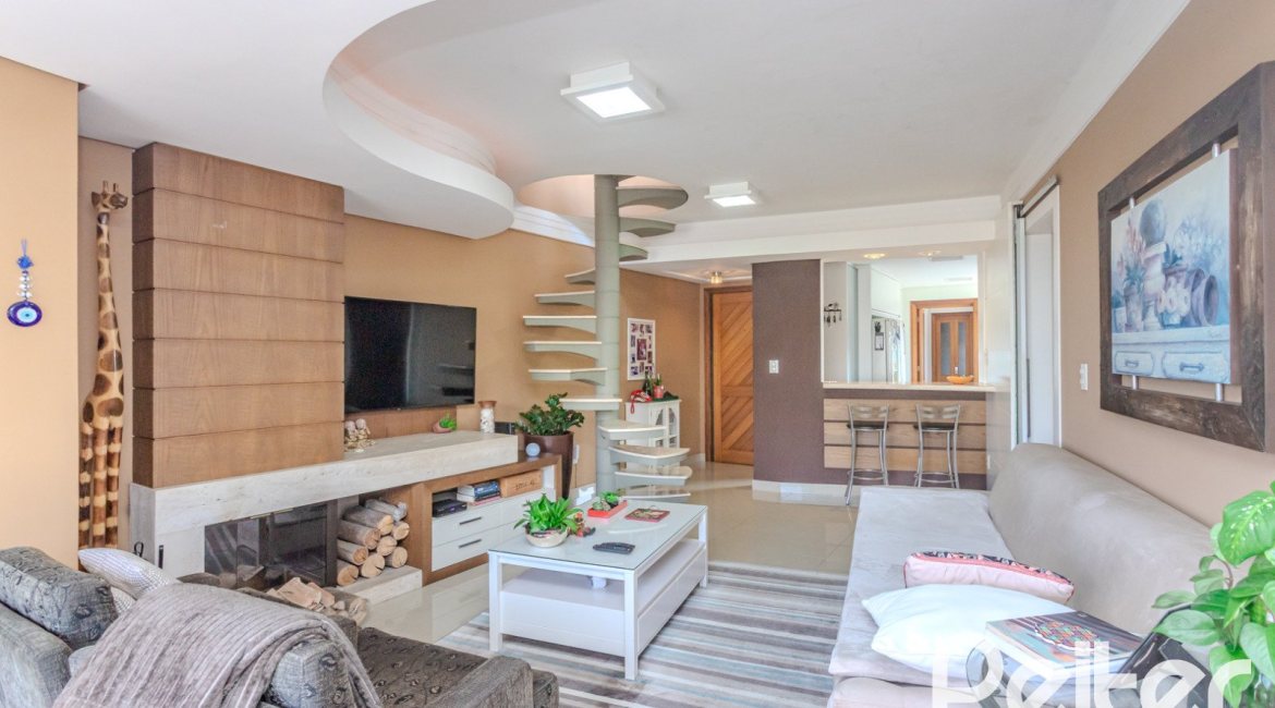 Cobertura à venda com 121m², 3 dormitórios, 1 suíte, 2 vagas, no bairro Vila Assunção em Porto Alegre