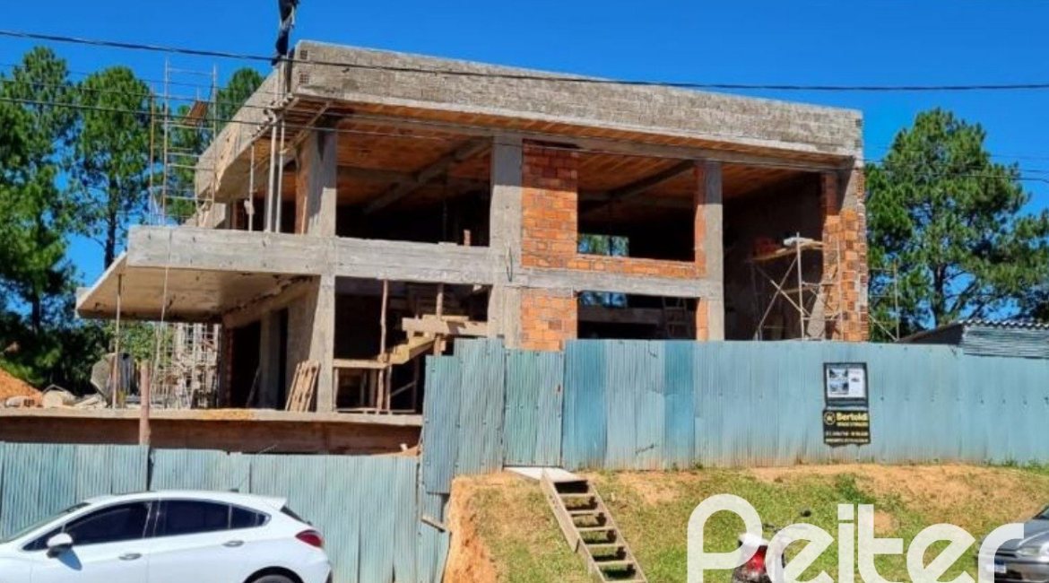 Casa em Condomínio à venda com 630m², 4 dormitórios, 4 suítes, 4 vagas, no bairro Terra Ville em Porto Alegre