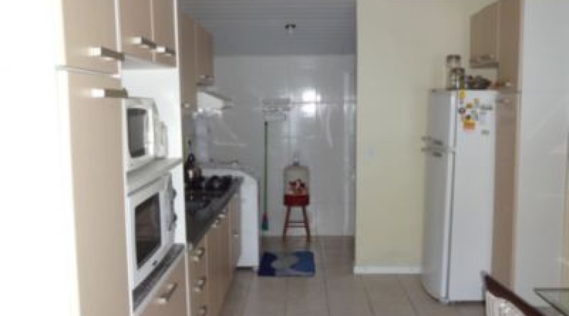 Terreno à venda com 110m², 2 vagas, no bairro Camaquã em Porto Alegre