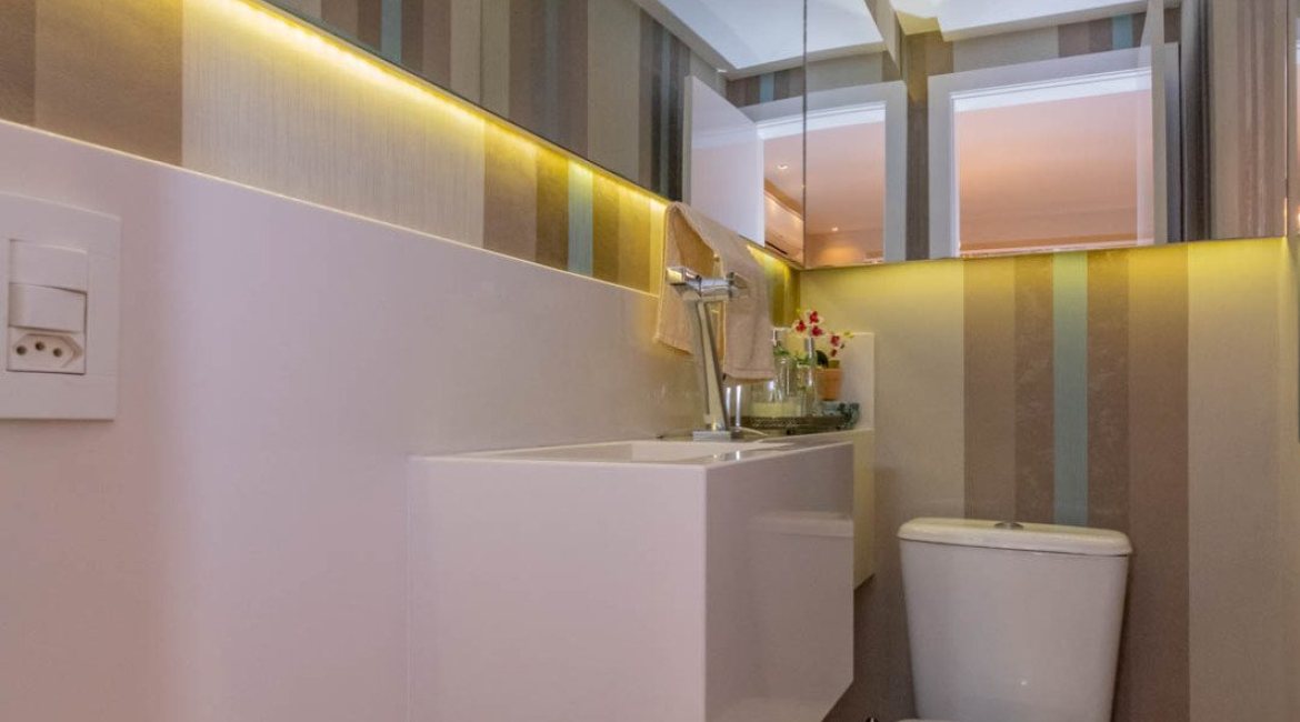 Apartamento à venda com 136m², 3 dormitórios, 1 suíte, 2 vagas, no bairro Tristeza em PORTO ALEGRE