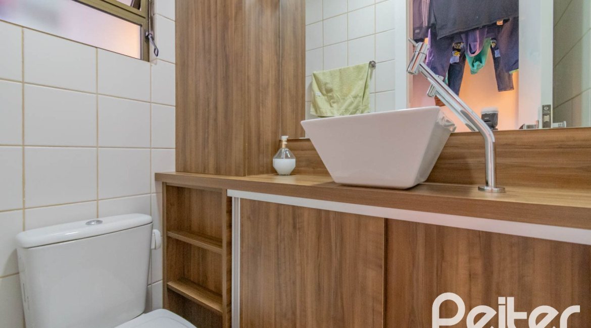 Apartamento à venda com 136m², 3 dormitórios, 1 suíte, 2 vagas, no bairro Tristeza em PORTO ALEGRE