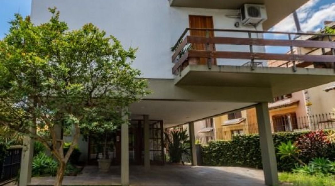 Apartamento à venda com 139m², 3 dormitórios, 1 suíte, 2 vagas, no bairro Tristeza em Porto Alegre