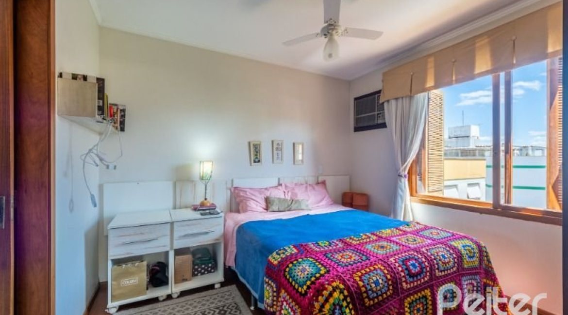 Apartamento à venda com 139m², 3 dormitórios, 1 suíte, 2 vagas, no bairro Tristeza em Porto Alegre