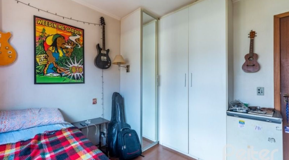 Apartamento à venda com 139m², 3 dormitórios, 1 suíte, 2 vagas, no bairro Tristeza em Porto Alegre