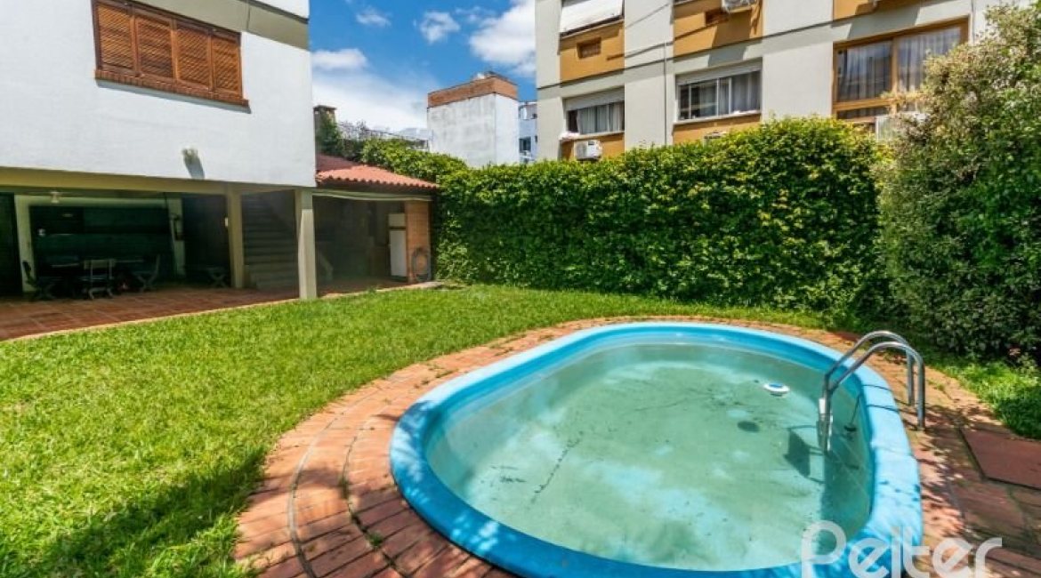 Apartamento à venda com 139m², 3 dormitórios, 1 suíte, 2 vagas, no bairro Tristeza em Porto Alegre