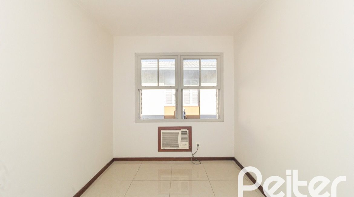 Apartamento à venda com 61m², 2 dormitórios, no bairro Tristeza em Porto Alegre