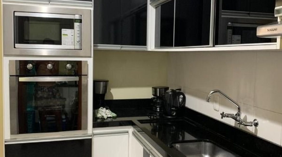 Casa em Condomínio à venda com 122m², 3 dormitórios, 1 suíte, 2 vagas, no bairro Cristal em Porto Alegre