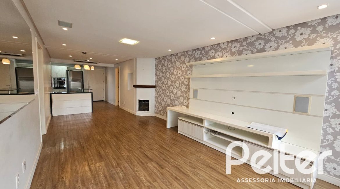 Apartamento à venda com 102m², 3 dormitórios, 1 suíte, 2 vagas, no bairro Tristeza em PORTO ALEGRE