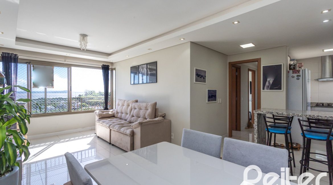 Apartamento à venda com 89m², 3 dormitórios, 1 suíte, 2 vagas, no bairro Ipanema em PORTO ALEGRE