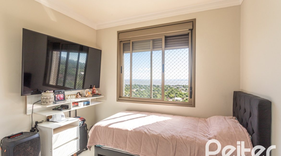 Apartamento à venda com 89m², 3 dormitórios, 1 suíte, 2 vagas, no bairro Ipanema em PORTO ALEGRE