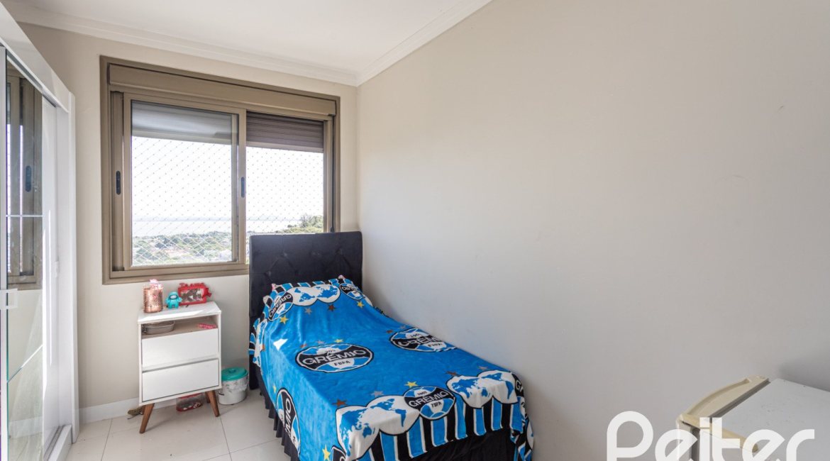 Apartamento à venda com 89m², 3 dormitórios, 1 suíte, 2 vagas, no bairro Ipanema em PORTO ALEGRE