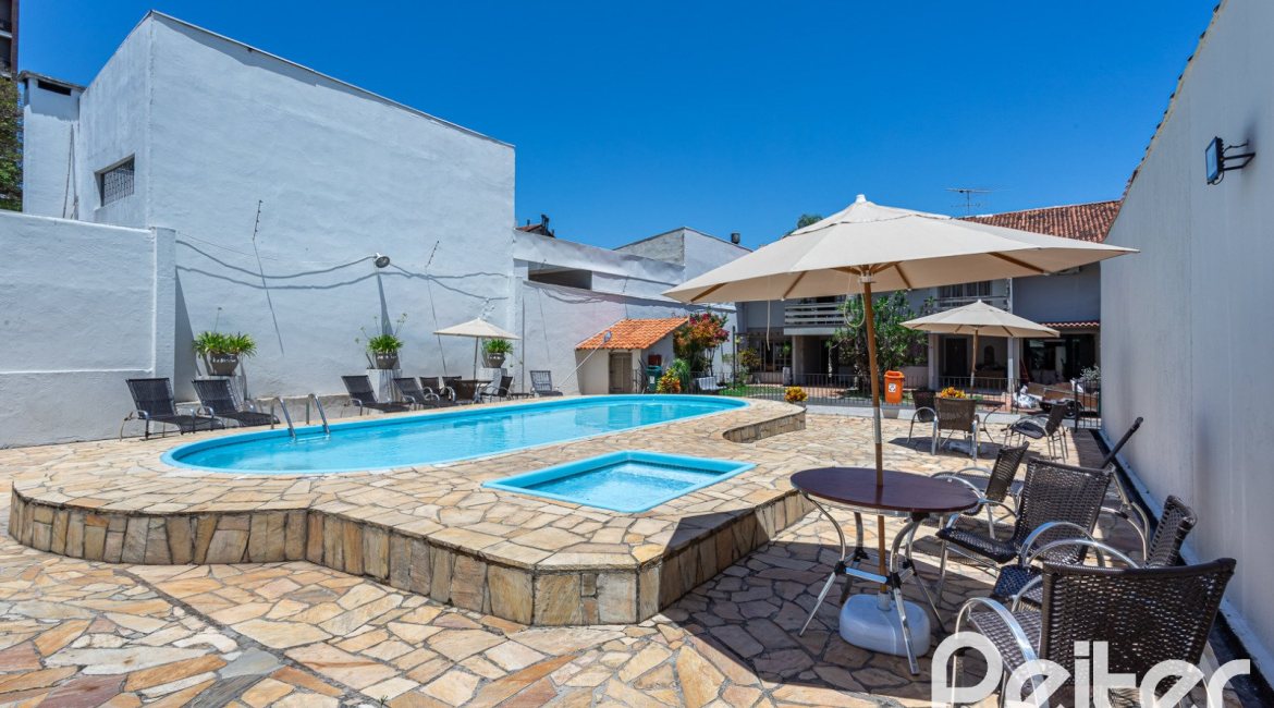 Casa em Condomínio à venda com 159m², 3 dormitórios, 1 suíte, 2 vagas, no bairro Tristeza em Porto Alegre