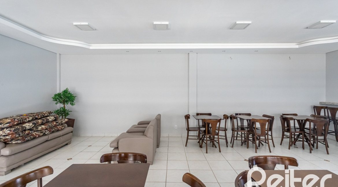 Casa em Condomínio à venda com 159m², 3 dormitórios, 1 suíte, 2 vagas, no bairro Tristeza em Porto Alegre