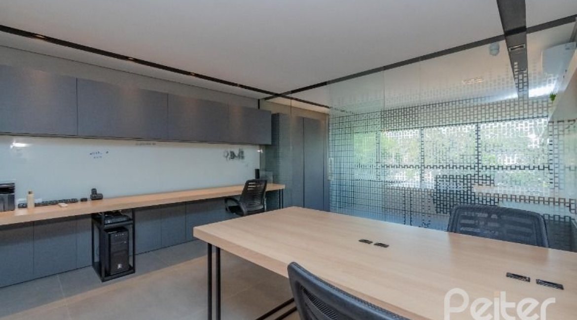  à venda, no bairro  em 