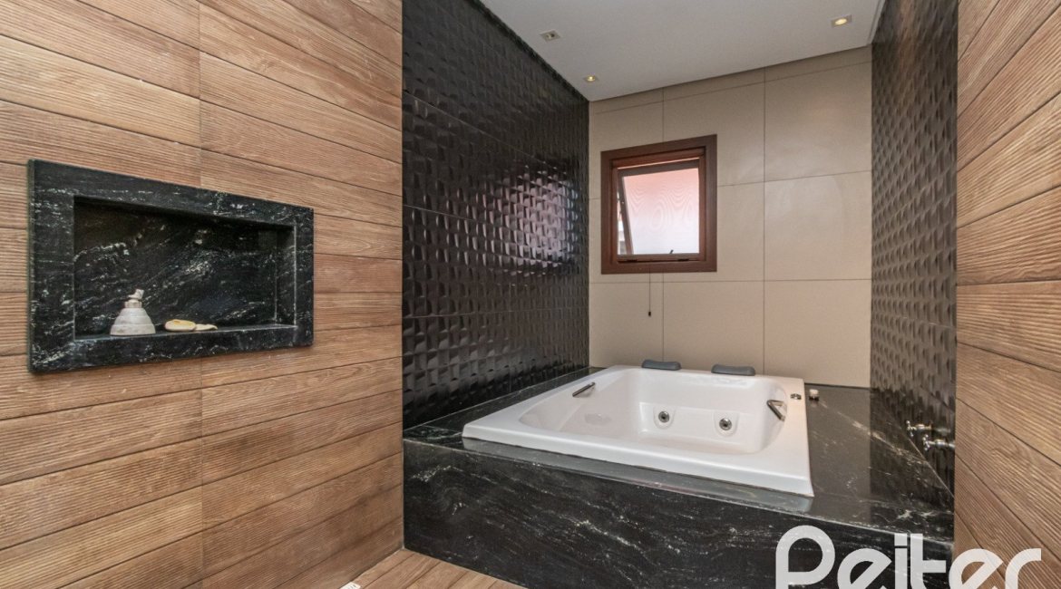Casa em Condomínio à venda com 226m², 4 dormitórios, 4 suítes, 4 vagas, no bairro Terra Ville em PORTO ALEGRE