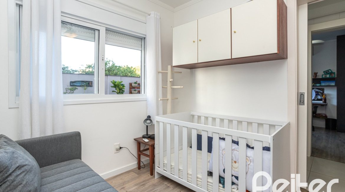 Apartamento à venda com 221m², 3 dormitórios, 3 suítes, 2 vagas, no bairro Tristeza em Porto Alegre
