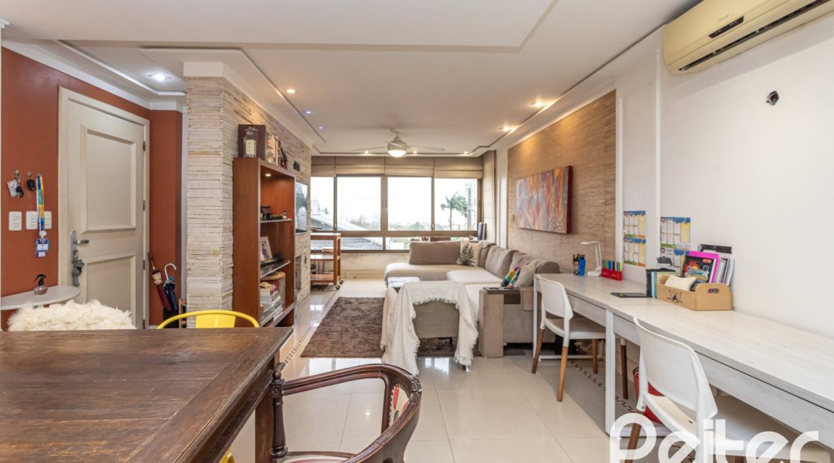 Apartamento à venda com 113m², 3 dormitórios, 1 suíte, 3 vagas, no bairro Tristeza em Porto Alegre