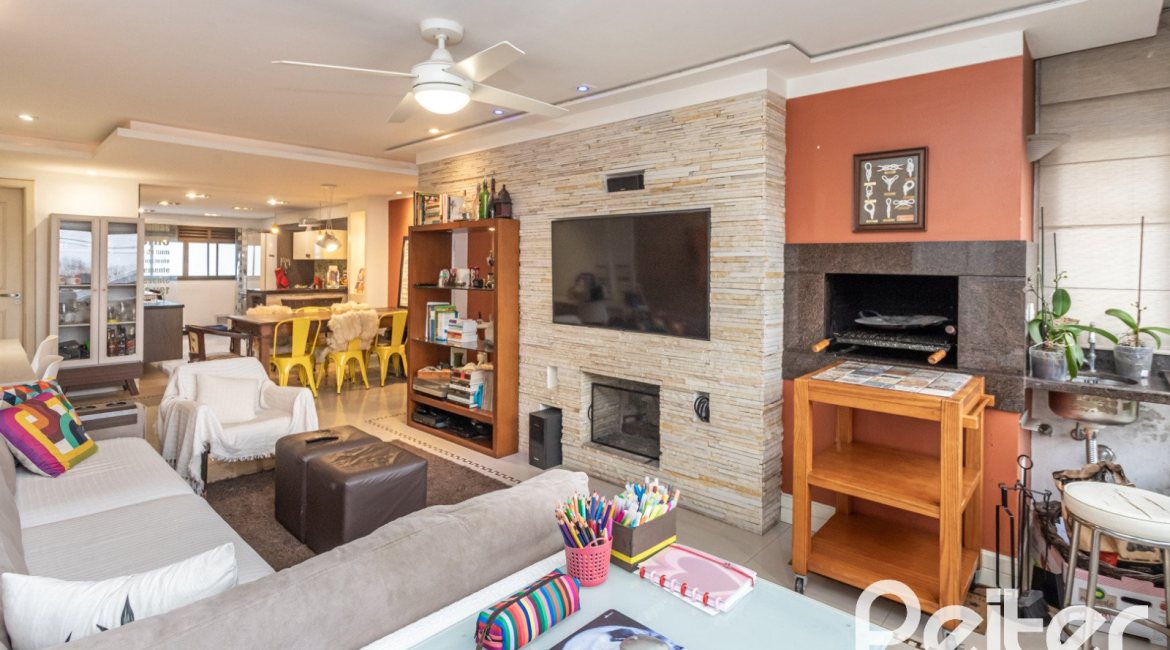 Apartamento à venda com 113m², 3 dormitórios, 1 suíte, 3 vagas, no bairro Tristeza em Porto Alegre