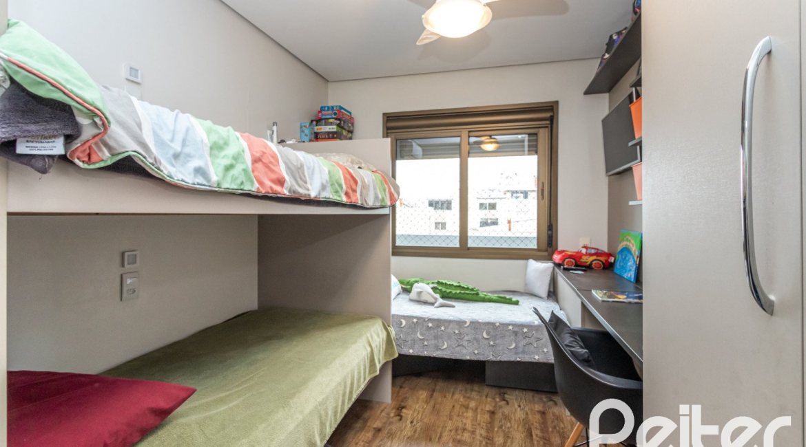 Apartamento à venda com 113m², 3 dormitórios, 1 suíte, 3 vagas, no bairro Tristeza em Porto Alegre