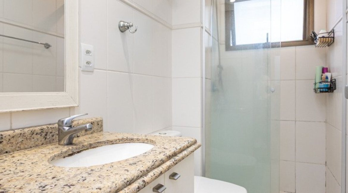 Apartamento à venda com 113m², 3 dormitórios, 1 suíte, 3 vagas, no bairro Tristeza em Porto Alegre