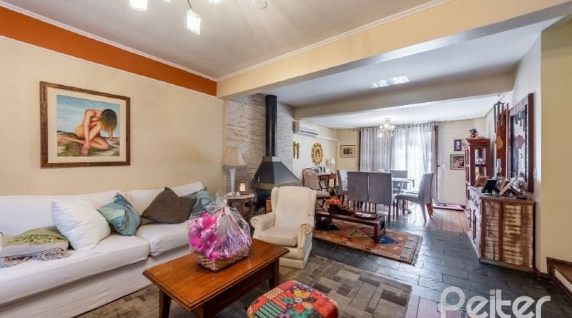 Casa em Condomínio à venda com 178m², 4 dormitórios, 2 suítes, 4 vagas, no bairro Ipanema em Porto Alegre