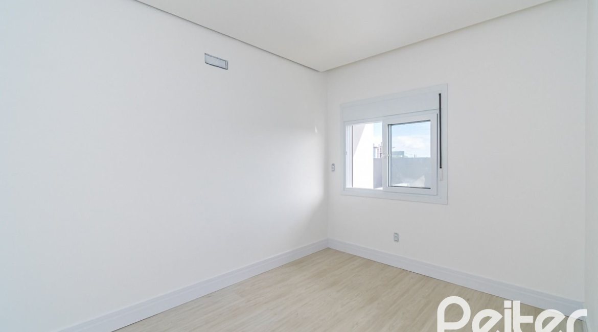 Casa em Condomínio à venda com 292m², 4 dormitórios, 4 suítes, 4 vagas, no bairro Alphaville em PORTO ALEGRE