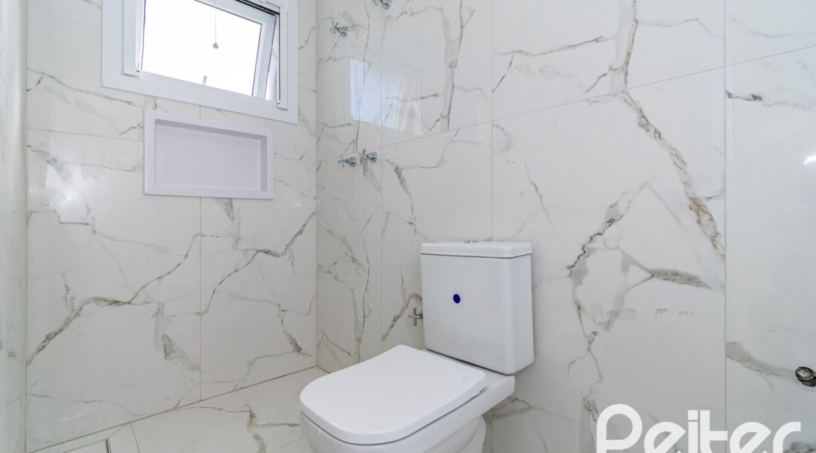 Casa em Condomínio à venda com 292m², 4 dormitórios, 4 suítes, 4 vagas, no bairro Alphaville em PORTO ALEGRE