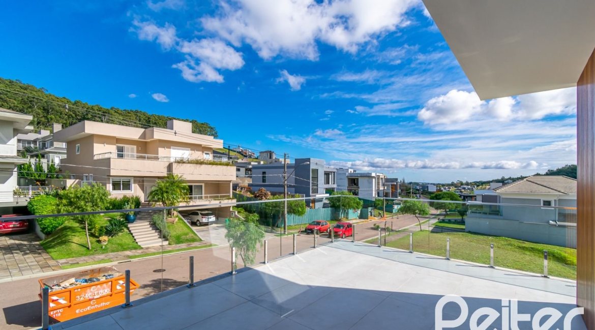 Casa em Condomínio à venda com 292m², 4 dormitórios, 4 suítes, 4 vagas, no bairro Alphaville em PORTO ALEGRE